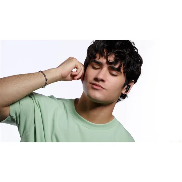 Skullcandy wireless earbuds... from ASI 66887 PCNA / Leeds