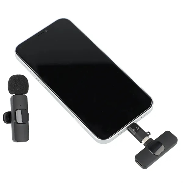 Wireless microphone with both Type-C and iOS receivers.... from ASI 66887 PCNA / Leeds