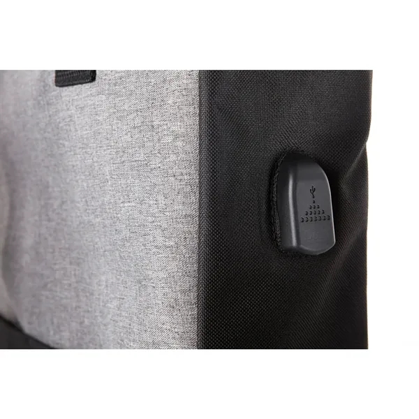 Tote bag with USB port and zippered main compartment.... from ASI 66887 PCNA / Leeds
