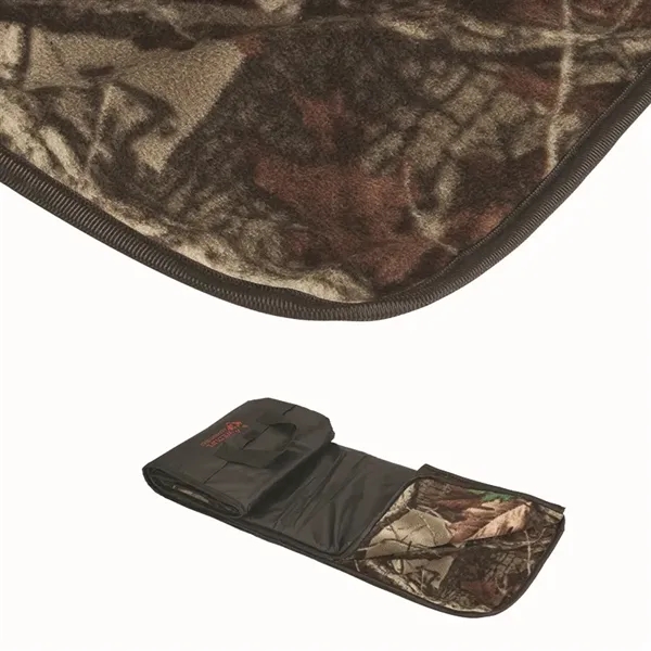 0.25" x 60" x 50" picnic blanket; includes two pockets, hook... from ASI 67866 Logomark/Valumark