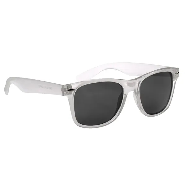 Sunglasses made of polycarbonate material. UV400 lenses provide 100% UVA and... from ASI 61125 Hit Promotional Products / Hit®