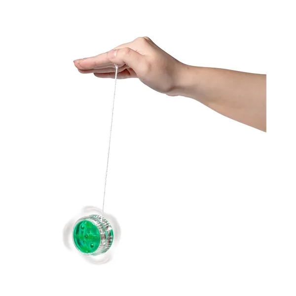 2.16" x 1" polystyrene plastic light-up yo-yo with included LR41 batteries.... from ASI 79530 Prime Line