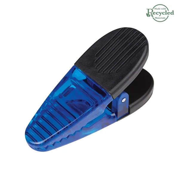 Alligator clip with spring loaded hinge and magnet on back side.... from ASI 61125 Hit Promotional Products / Hit®