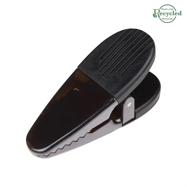 Alligator clip with spring loaded hinge and magnet on back side.... from ASI 61125 Hit Promotional Products / Hit®