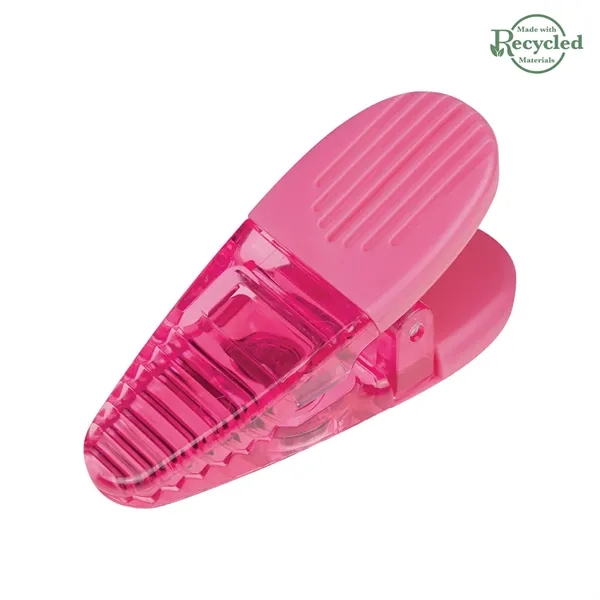 Alligator clip with spring loaded hinge and magnet on back side.... from ASI 61125 Hit Promotional Products / Hit®