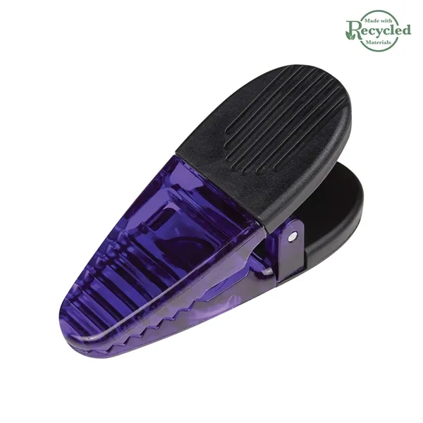 Alligator clip with spring loaded hinge and magnet on back side.... from ASI 61125 Hit Promotional Products / Hit®