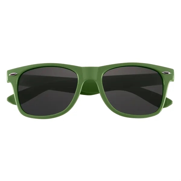 Sunglasses made of polycarbonate material. UV400 lenses provide 100% UVA and... from ASI 61125 Hit Promotional Products / Hit®