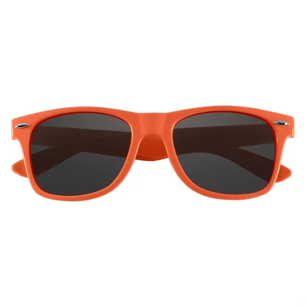 Sunglasses made of polycarbonate material. UV400 lenses provide 100% UVA and... from ASI 61125 Hit Promotional Products / Hit®