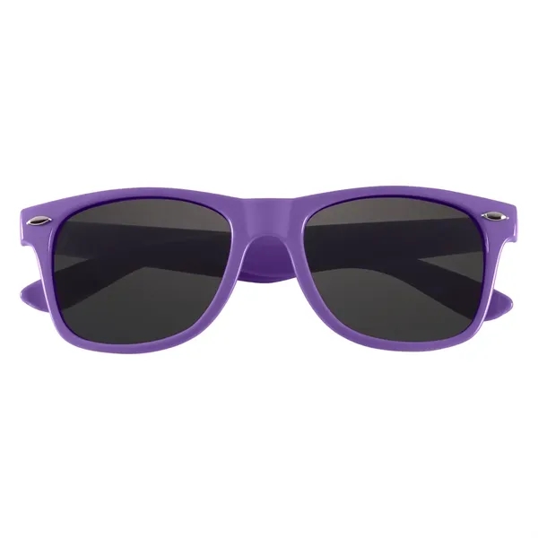 Sunglasses made of polycarbonate material. UV400 lenses provide 100% UVA and... from ASI 61125 Hit Promotional Products / Hit®