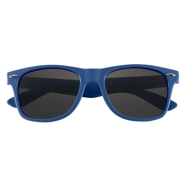 Sunglasses made of polycarbonate material. UV400 lenses provide 100% UVA and... from ASI 61125 Hit Promotional Products / Hit®