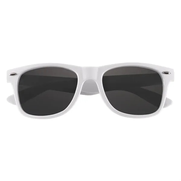 Sunglasses made of polycarbonate material. UV400 lenses provide 100% UVA and... from ASI 61125 Hit Promotional Products / Hit®