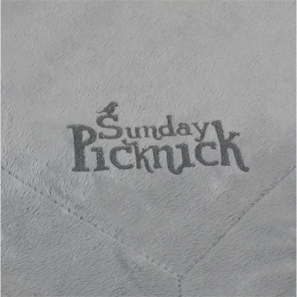 Micro-mink Sherpa Blanket... from ASI 89320 Starline USA Inc