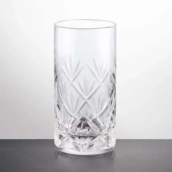 Stunning cut 24% full lead crystal 10 oz. highball glass.... from ASI 84592 St Regis Group