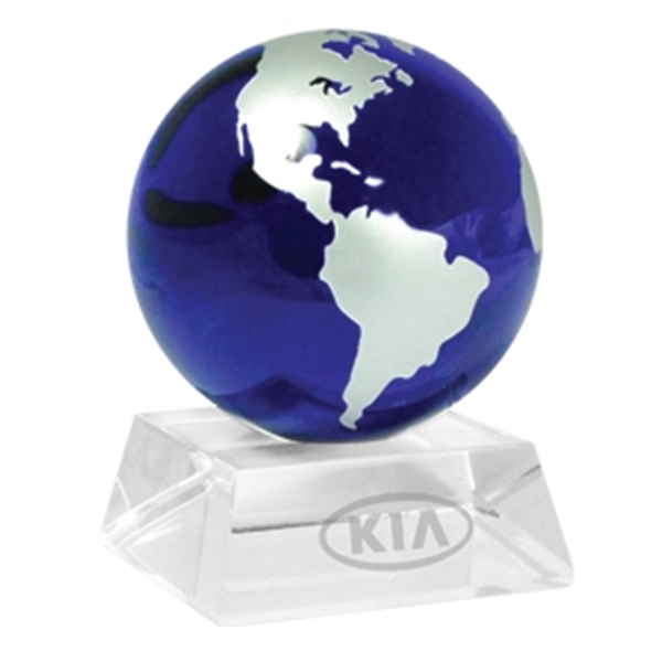 A fine piece of art, carefully crafted globe on a crystal... from ASI 40544 Binaco / Binaline
