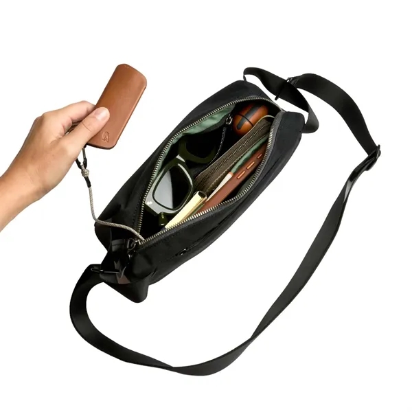 Bellroy Classic Sling 3L... from ASI 66887 PCNA / Leeds