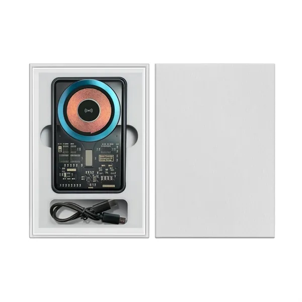 A stylish and unique looking 10,000 mAh magnetic, MagSafe, power bank.... from ASI 91435 Tomax USA / Tomax