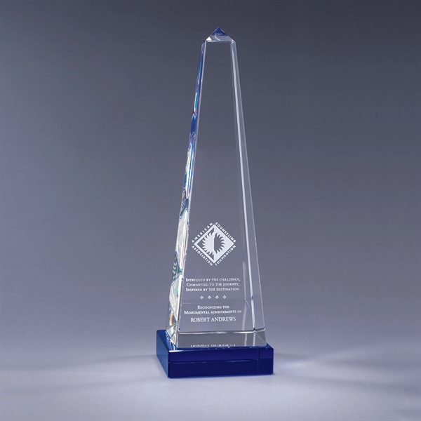 Award made of heavy optic crystal with an obelisk shape and... from ASI 62985 J. Charles