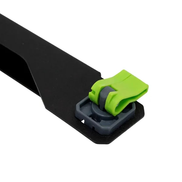 Enhance your TRIGA Go modular display with Apparel Bars. The perfect... from ASI 87188 Showdown Displays