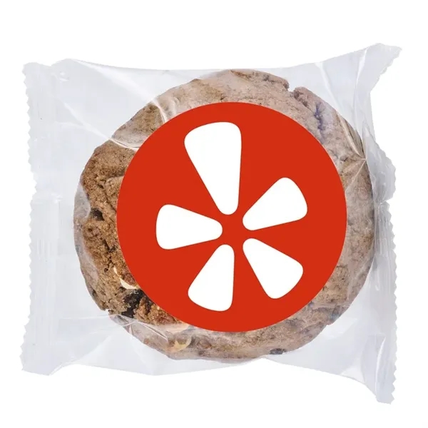 Individually wrapped cookies & cream stuffed cookie. Available in 1.2 oz... from ASI 71685 Midnite Snax®