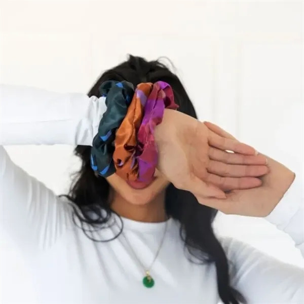 For messy buns, gym runs, and get-it-done energy. The Mimic Scrunchie... from ASI 74710 Numo
