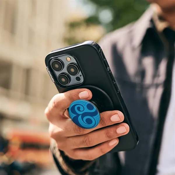 Magnetizes to your MagSafe compatible device. Easily removable... from ASI 62124 iClick, Inc.