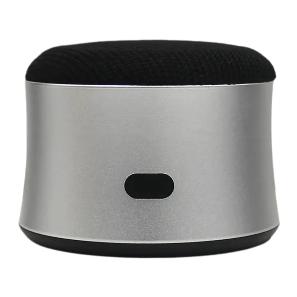 400mAh battery. 5 watt wireless charging. MagSafe-compatible. 4 hours of play... from ASI 62124 iClick, Inc.