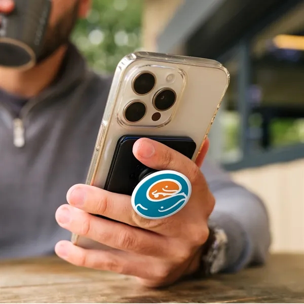 MagSafe-enabled, detachable mobile wallet with built-in PopGrip. Holds up to 3... from ASI 62124 iClick, Inc.