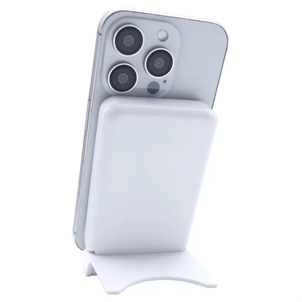 5,000mAh Battery. 5 Watts. MagSafe-enabled. Combination wireless charger + power bank.... from ASI 62124 iClick, Inc.