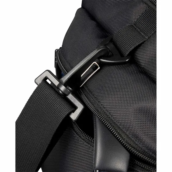 High Sierra Trekpoint Flap Duffle... from ASI 66887 PCNA / Leeds