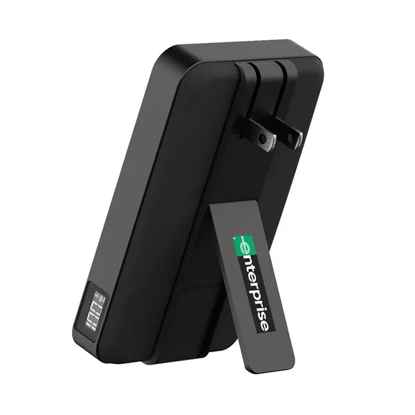 Sleek and powerful, the MyCharge Cliqluxe 10K Wireless Magnetic Charger has... from ASI 61005 Hirsch Gift Inc