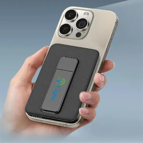 A great option for traveling light, the MyCharge Cliqluxe 5K Wireless... from ASI 61005 Hirsch Gift Inc