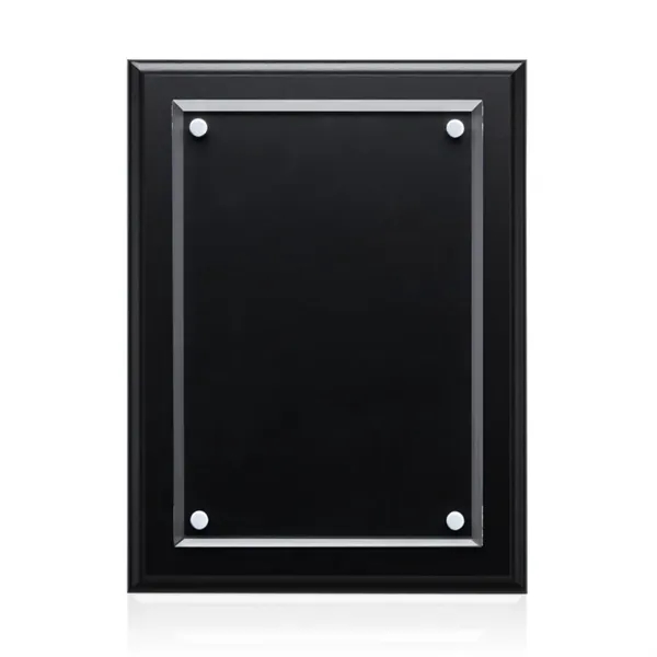 The crystal center plate of the Ulster features precisely beveled edges... from ASI 84592 St Regis Group / St Regis