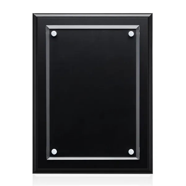 The crystal center plate of the Ulster features precisely beveled edges... from ASI 84592 St Regis Group / St Regis