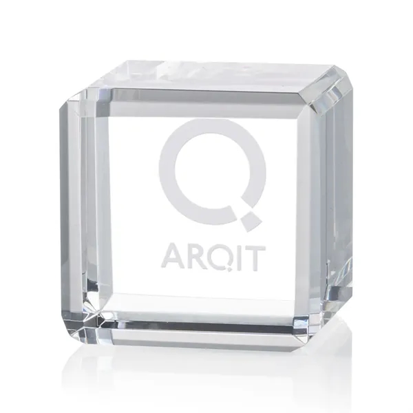The Davenport Cube is made from Optical Crystal and features double... from ASI 84592 St Regis Group / St Regis