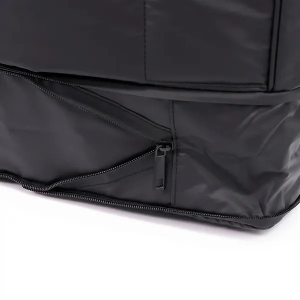 One bag that adjusts as plans change The Zoom Duffle combines... from ASI 88660 Spector & Co.