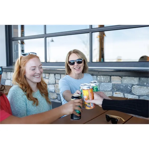 Easygoing sunglasses for good vibes and bright days... from ASI 56070 Gemline / Gemline®