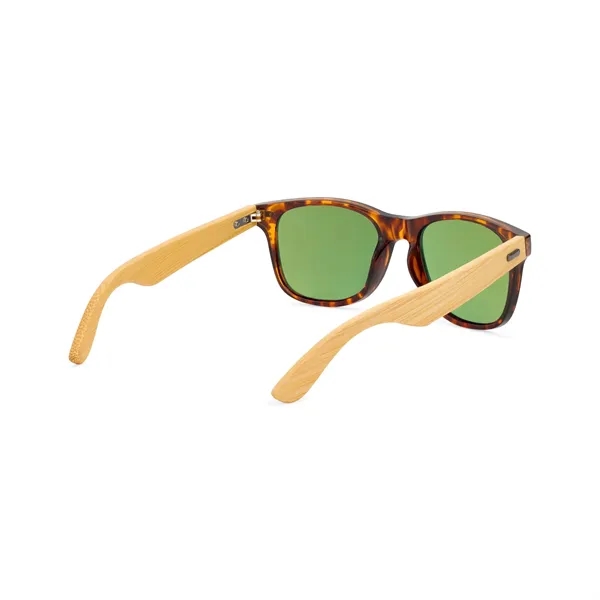 Easygoing sunglasses for good vibes and bright days... from ASI 56070 Gemline / Gemline®
