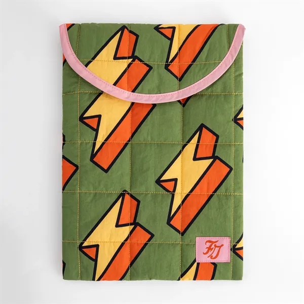 Designed with lightweight quilted padding and a magnetic snap closure, this... from ASI 45657 Pop! Promos