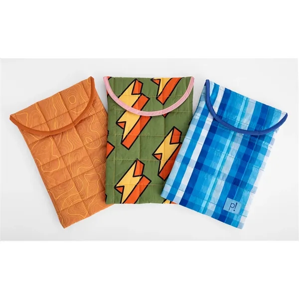 Designed with lightweight quilted padding and a magnetic snap closure, this... from ASI 45657 Pop! Promos