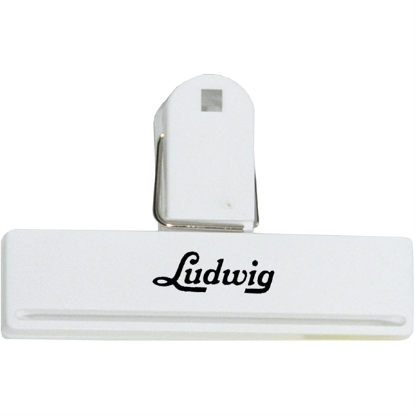 All-purpose clip measuring 4" W x 2 1/2" H for keeping... from ASI 54100 Fields Manufacturing Inc / TargetLine®