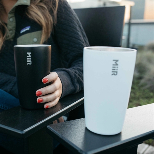 16 oz. insulated tumbler that will keep drinks at optimal temperatures.... from ASI 56070 Gemline / Gemline®