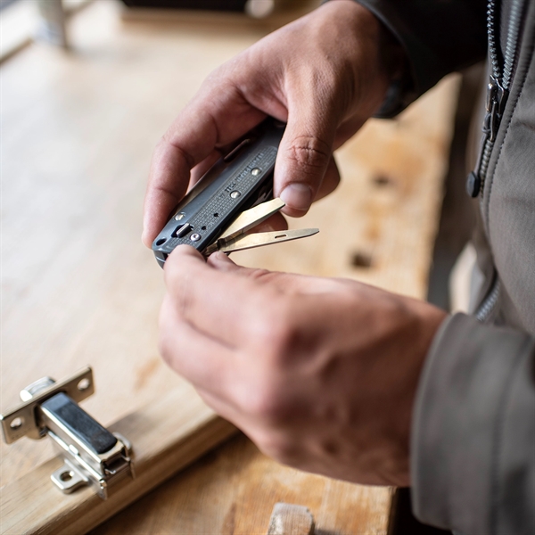 This Multi-tool Knife from the Leatherman Free series, makes for the... from ASI 46170 Compass Industries Inc