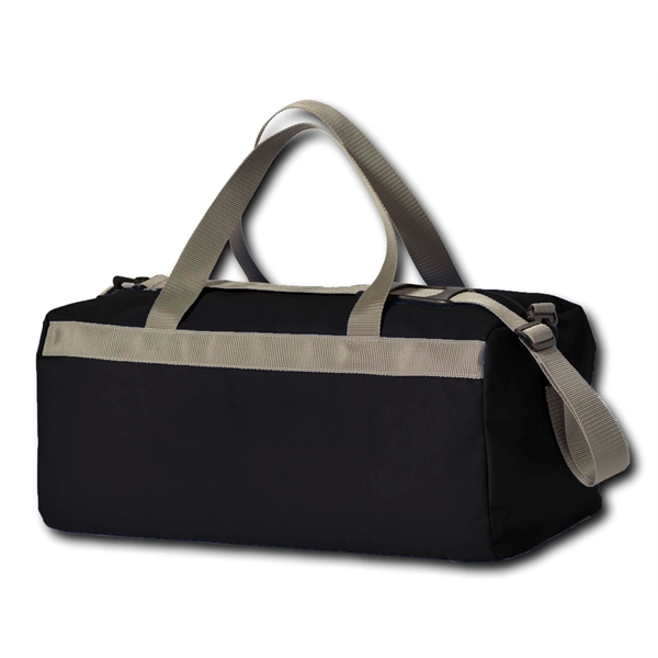 Square End Gym Bag with large main zippered compartment.... from ASI 41630 Brave USA / Brave USA