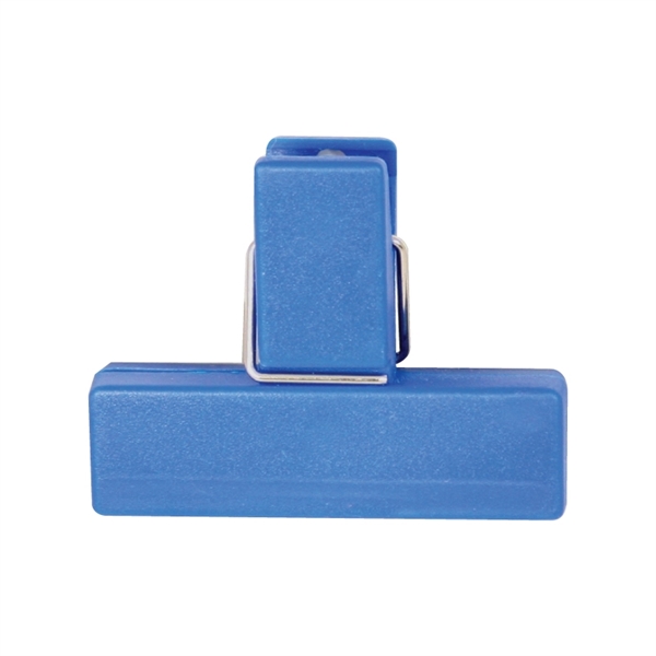 Small bag clip for with a magnetic back for posting notes... from ASI 57655 STOPNGO Line