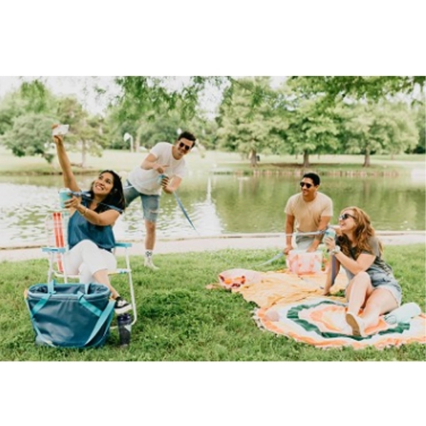 The Kolder Kaddy Drink-A-Link helps people come together while keeping the... from ASI 74710 Numo