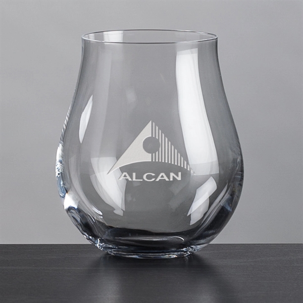 The Avondale crystal design was developed by master whiskey makers to... from ASI 84592 St Regis Group