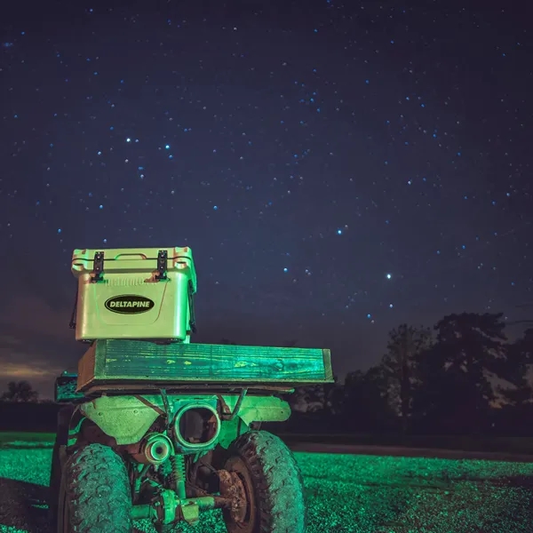 The smallest professional grade Mammoth cooler, with 5-7 day ice retention... from ASI 46170 Compass Industries Inc