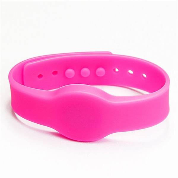 Contact-free RFID wristbands made with 100% SGS approved silicone.... from ASI 68190 Lungsal / Lungsal