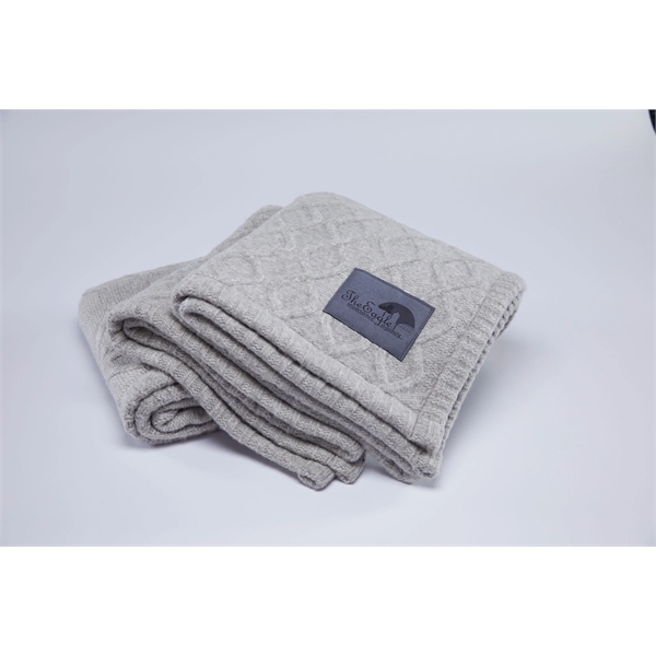 Ultra soft knit throw - 3% wool / 38% nylon /... from ASI 73520 Neet Feet / Kanata Blanket