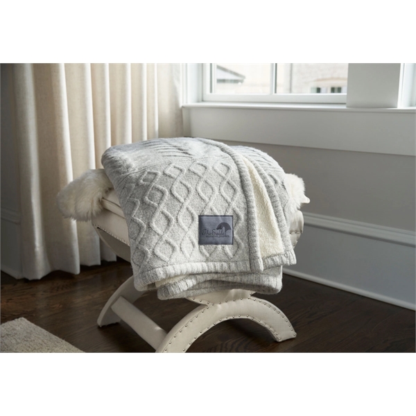 Ultra soft knit throw - 3% wool / 38% nylon /... from ASI 73520 Neet Feet / Kanata Blanket
